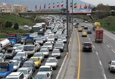 ترافیک نیمه سنگین در آزاد راه قزوین- کرج و کرج-تهران