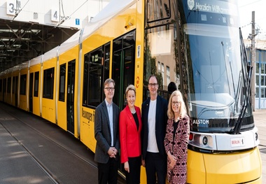 Alstom Celebrates Introduction of New Urbanliner Tram in Berlin