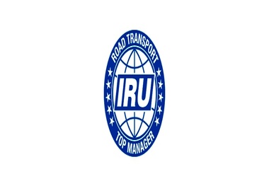 IRU Media Prize awarded to journalist Mike King from Breakbulk, USA