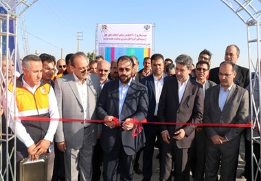 بهره برداری از ۶۰ کیلومتر روکش آسفالت محورهای ارتباطی آذربایجان غربی به مناسبت هفته دولت

