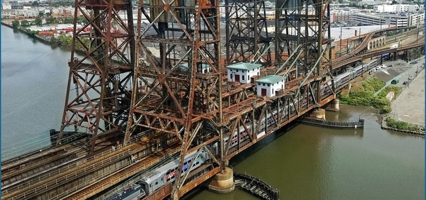 Amtrak Awards Contracts for Dock Bridge Rehabilitation in New Jersey