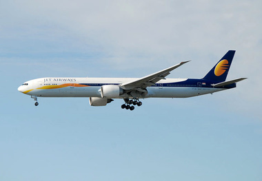 jet airways suspends all global flights