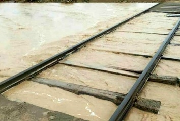 عکس| خسارت باران و سیلاب به ریل راهآهن