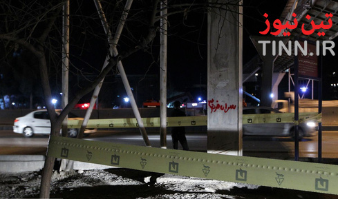 برخورد کامیون با پل عابرپیاده در مشهد