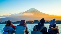 NEW RECORD NUMBER OF TOURISTS IN JAPAN