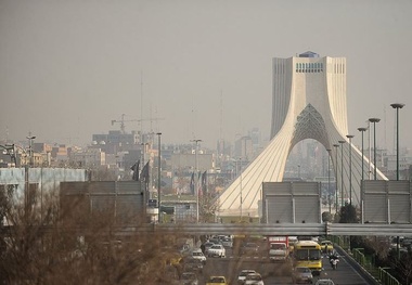 آزادی، کارگر و بزرگراه نواب معابر پرترافیک هستند