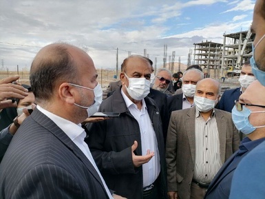 بازدید وزیر راه از طرح نهضت ملی مسکن سمنان