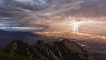 باران در محورهای مواصلاتی ۱۰ استان ایران 