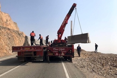 نقاط پرتگاهی محور طالقان ـ هشتگرد ایمن‌ سازی می‌ شود