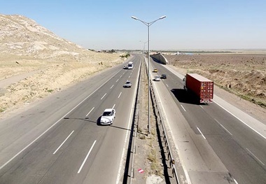وزیر راه: هیچ جاده غیراستانداری در کشور نداریم 