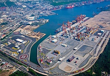 Baltic index inches lower on weak demand for panamax, smaller vessels