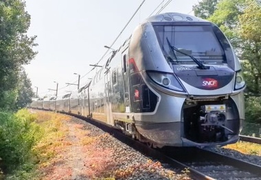 First Omneo Premium EMU for Normandy on test