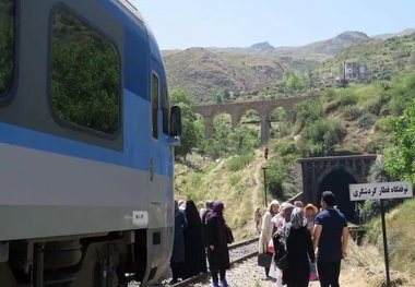تجربه متفاوت گردشگری در ایران فقط با یک بلیت!