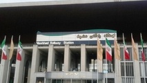 سرویس دهی قطارهای مشهد به موقع انجام می شود