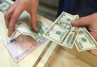 قیمت دلار آمریکا ۲۳ دی ۱۳۹۹ به ۲۴هزار و ۸۵۰ تومان رسید
