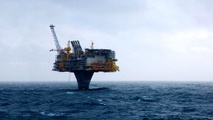 Aker Solutions, Shell ink modification and maintenance deal