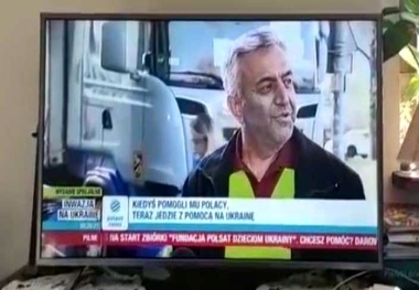 گزارش تصویری| کمک راننده شجاع ایرانی به مردم اوکراین 