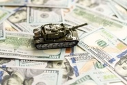 معضلات جنگ برای ستون فقرات اقتصاد/از اختلال در عبور کشتی‌ ها تا تعطیلی فرودگاه‌ ها