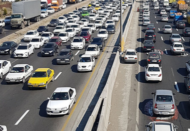تردد در محورهای استان اصفهان بدون مشکل در جریان است