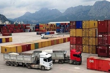 انتقاد رانندگان کامیون از نمایندگان جلسات صنفی؛ مطالبه شفافیت و نمایندگی واقعی
