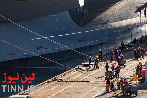 داخل یک ناو هواپیمابر غول‌پیکر را ببینید