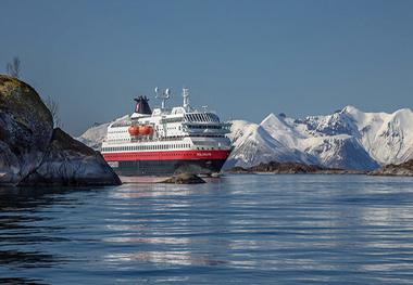 Rolls-Royce, Hurtigruten to provide gas power to cruise ships