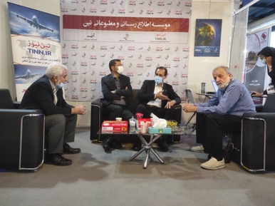 بازدید مدیرعامل شرکت واگن پارس از غرفه تین 