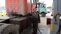 تاجران؛ برنده اصلی تخصیص گازوئیل یارانه ای به ناوگان حمل بار جاده ای 