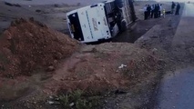 واژگونی اتوبوس مسافربری در محور دامغان_شاهرود با ۳۳ حادثه‌دیده