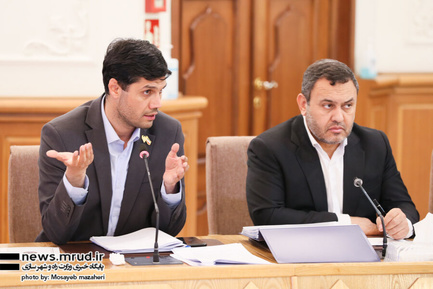  نشست مشترک وزیر راه و شهرسازی جمهوری اسلامی ایران و وزیر حمل و نقل کشور عراق