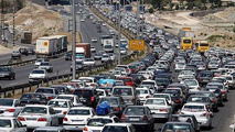افزایش تردد خودروهای غیربومی در محورهای مواصلاتی استان تهران

