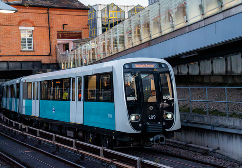 TfL Celebrates Re-Introduction of First Modernised DLR Train