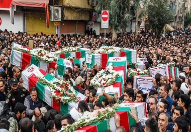 رانندگان از مسیرهای جایگزین خیابان انقلاب و حافظ استفاده کنند