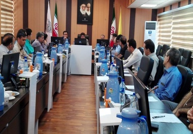 جلسه هم اندیشی احداث خطوط فرعی جهت مراکز انتقال بار و معادن در حوزه اداره کل راه آهن هرمزگان