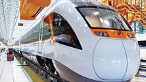 Electric-battery train on test