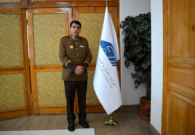 مهمانداری شغل شریفی است