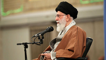 پاسخ محکم و قاطعانه رهبر انقلاب به تهدید توئیتری رئیس جمهور آمریکا: شما غلط می‌کنید!