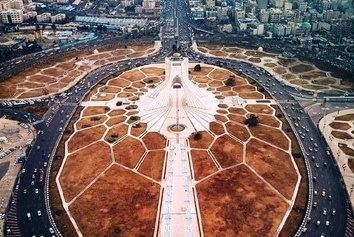 نمایی شگفتانگیز از برج و میدان آزادی