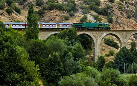 ریل لرستان