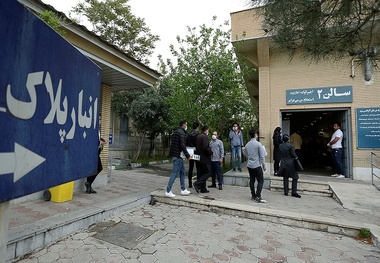 تصاویر| ازدحام مرکز تعویض پلاک خودرو تهران
