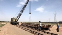 پیشرفت ٨٠ درصدی پروژه اتصال معدن جلال آباد و کارخانه فولاد زرند ایرانیان به شبکه ریلی

