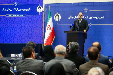 رونمایی از تاکسی های برقی