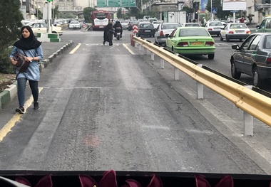 اعتراض راننده‌ها نسبت به وضعیت آسفالت خط ویژه بی‌آر‌تی