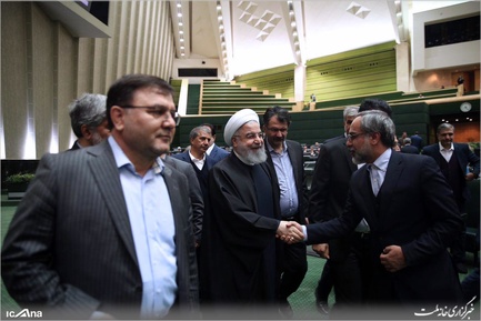 روحانی در مجلس