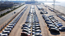 ۶ هزار دستگاه خودرو در گمرکات کشور باقی مانده است
