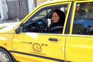 فعالیت بیش از ۱۳۰۰ تاکسیران زن رسما آغاز شد