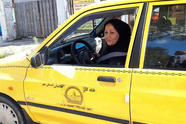 فعالیت بیش از ۱۳۰۰ تاکسیران زن رسما آغاز شد
