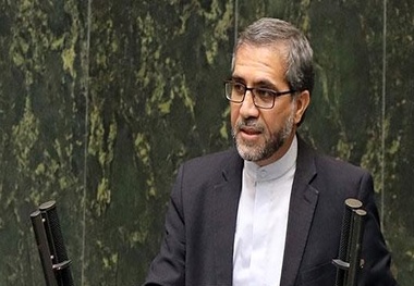 انتقاد از قیمت سرسام آور خودرو با کیفیت پایین