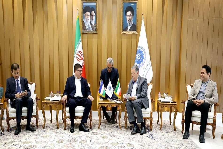 کاهش تعرفه ترانزیت کامیون های ازبکستان برای عبور از ایران