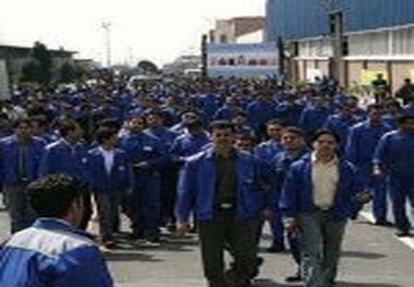 ۵ روز حقوق کارگر ایران‌خودرو، یک روز حقوق کارگر فیات